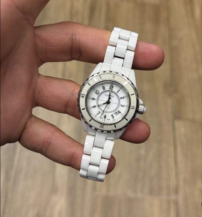 Relógio CHANEL J12 original em cerâmica – em excelente estado