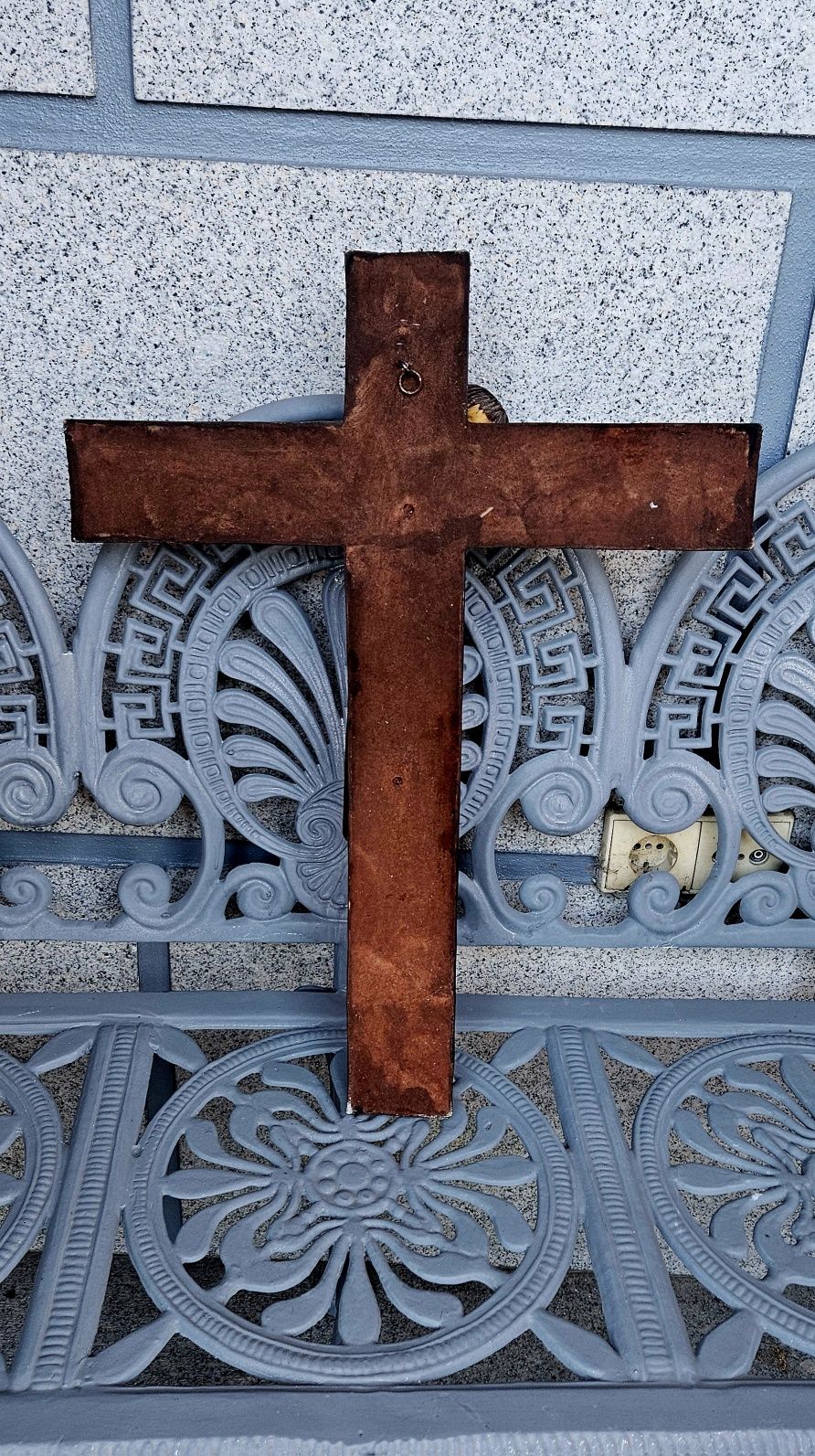 Cristo na cruz em madeira e marfim 60x45cm
