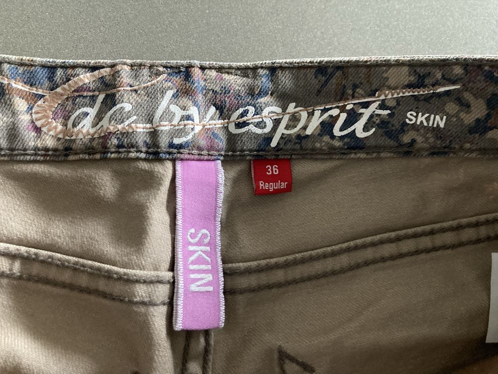 EDC by Esprit spodnie rurki skinny fit, r. S