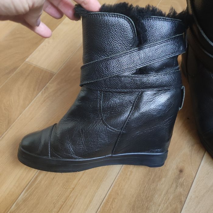 Угги на танкетке кожа ботинки сапожки
