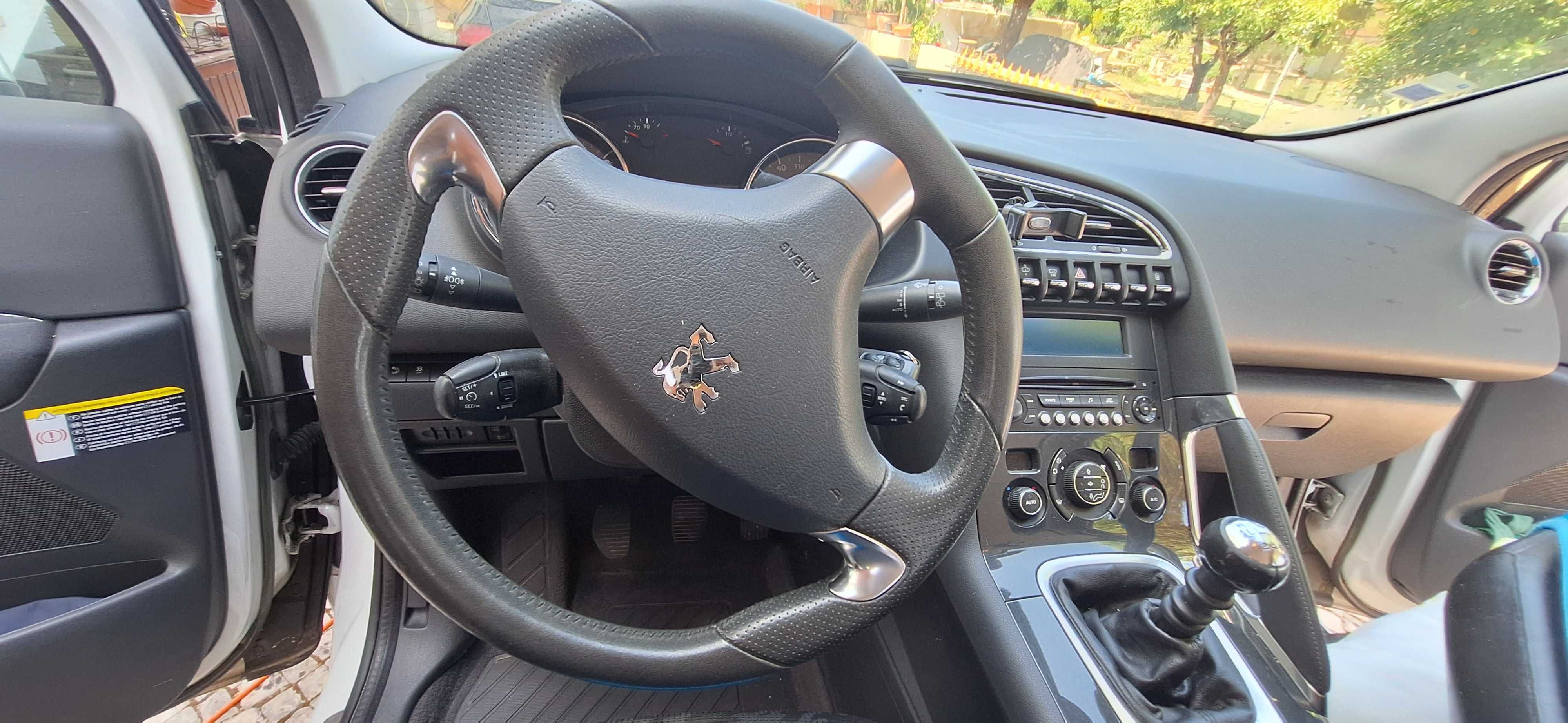 Peugeot 3008 Style 1.6HDI