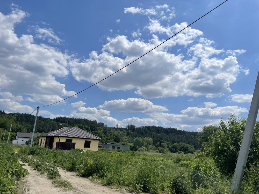 Гнідин 7 сот. Біля школи. Краєвид на Ліс. Гнедин.Вишеньки.Вишенки.