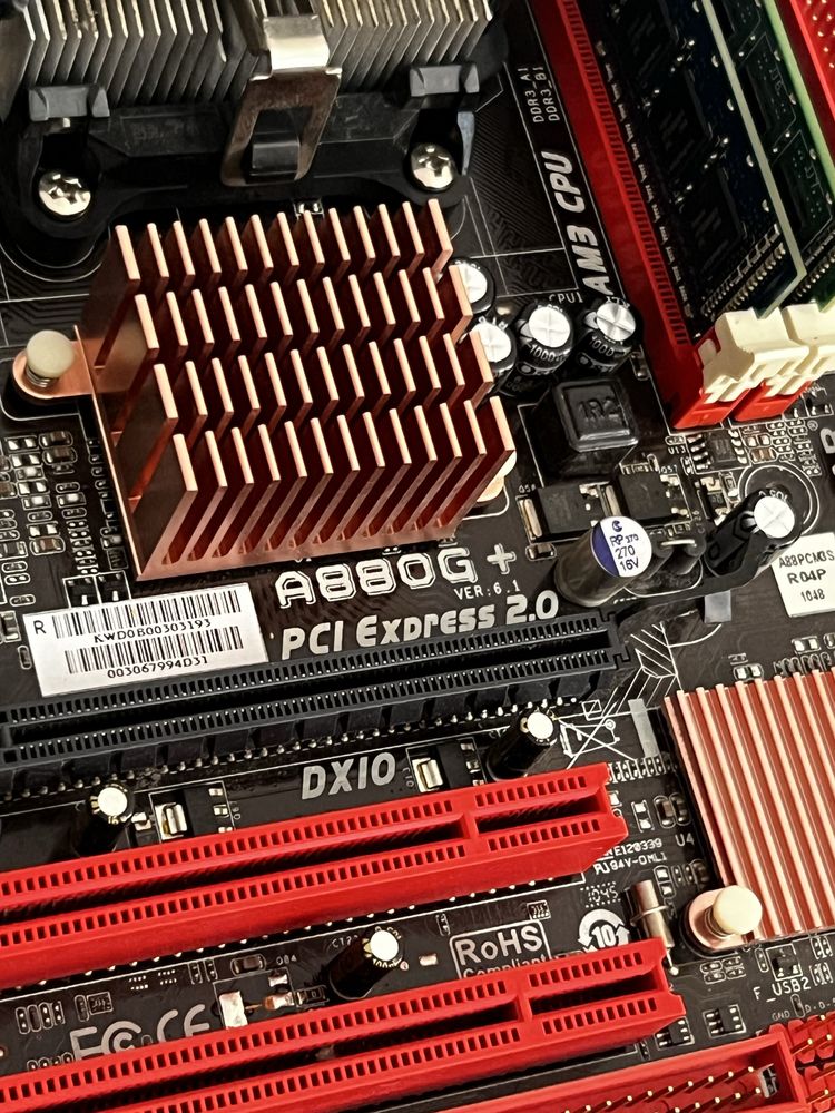 Biostat A880G+ AM3 /Athlon x2 250/ 4GB DDR3.