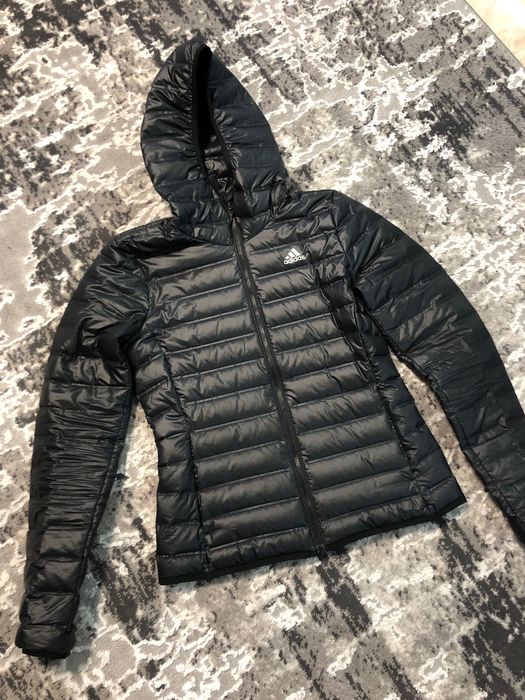 Куртка Adidas жіноча