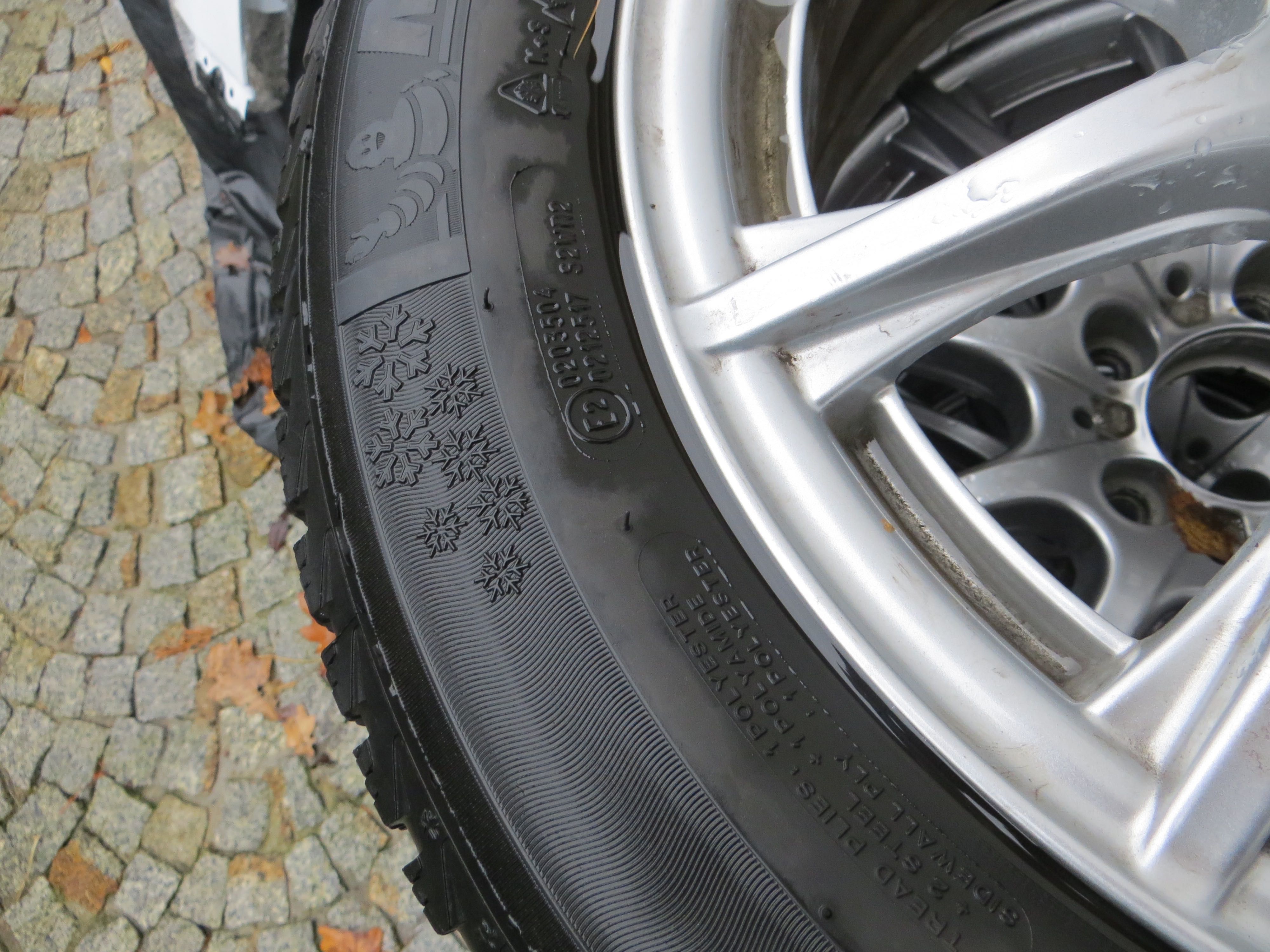 Felgi Mercedes z oponami 205/60/R16
