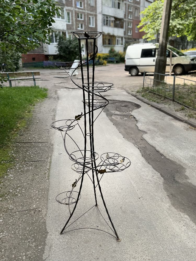 Подставка для цветов