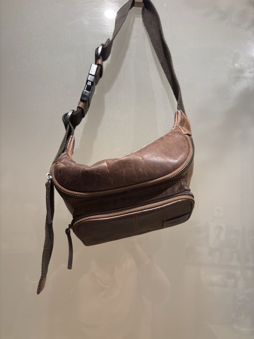 Camel Active. Bolsa de colocar à cinta.