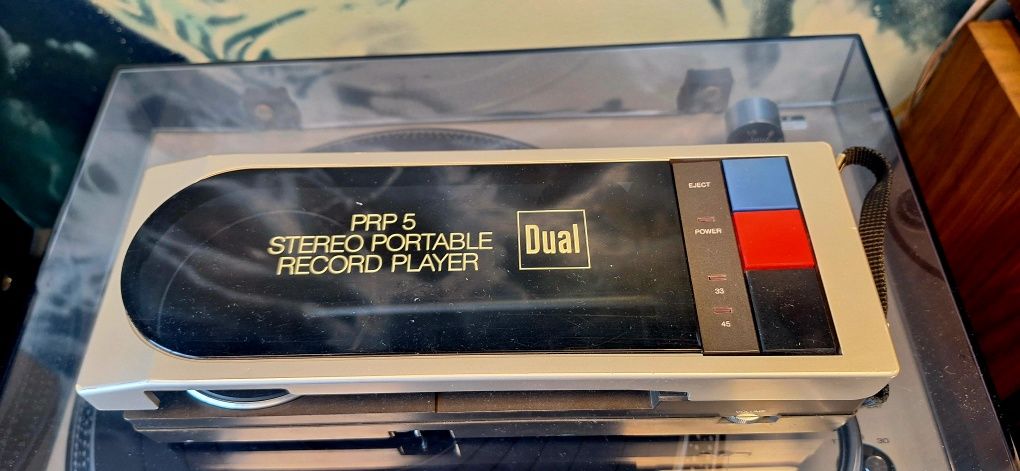 Dual PRP 9. Gramofon przenośny. St. B.dobry. Unikat !