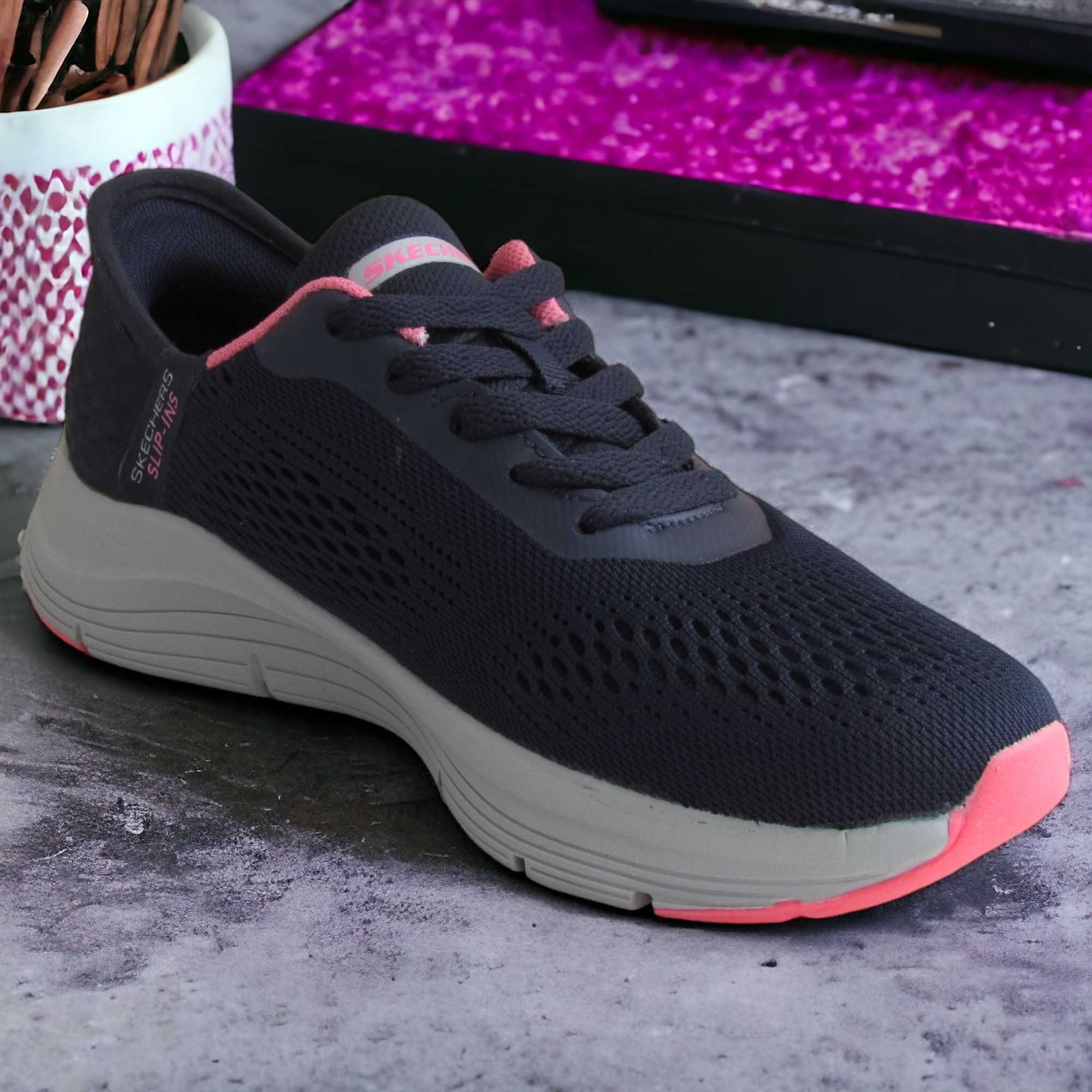 Кросівки літні жіночі/ підліткові Skechers.