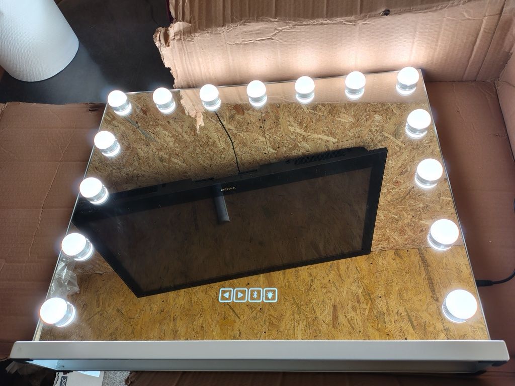 Lustro Hansong Bluetooth Hollywood z 15 lampami LED