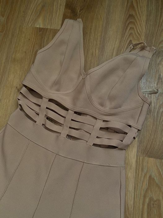 Комбінезон бежевий