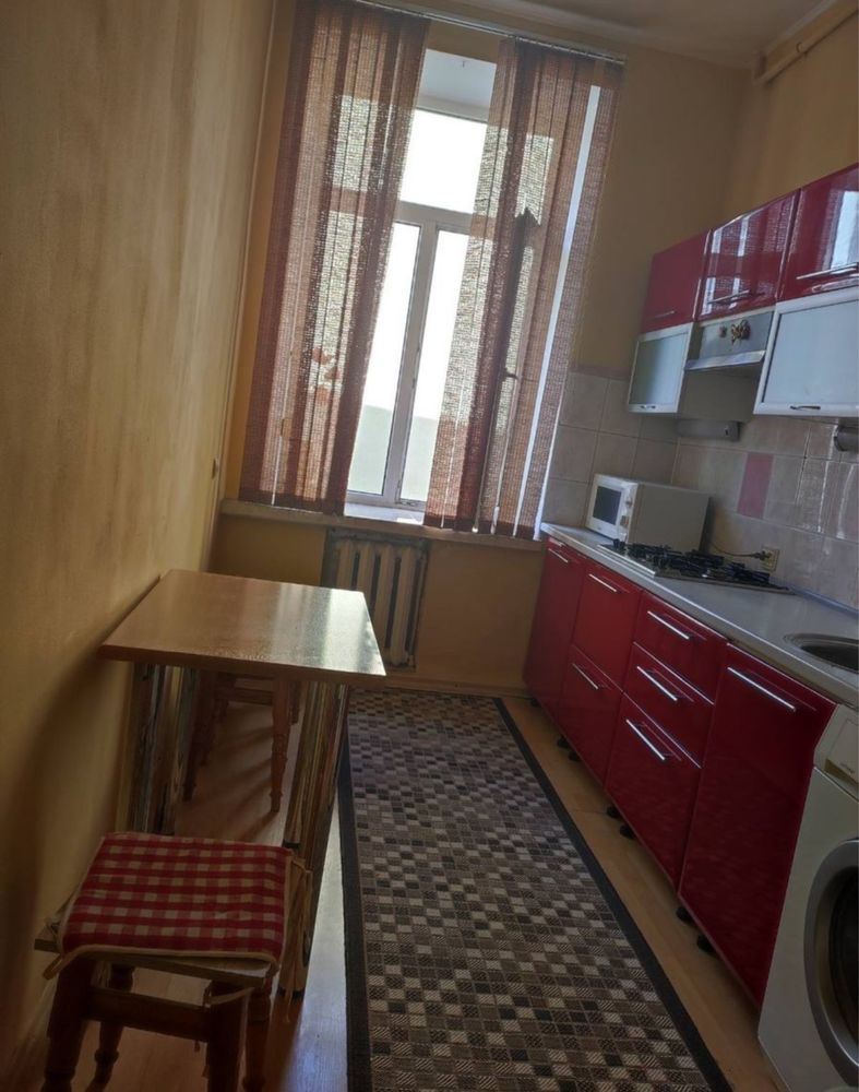 Продаж 2 кім кв автономне опалення Дубенська