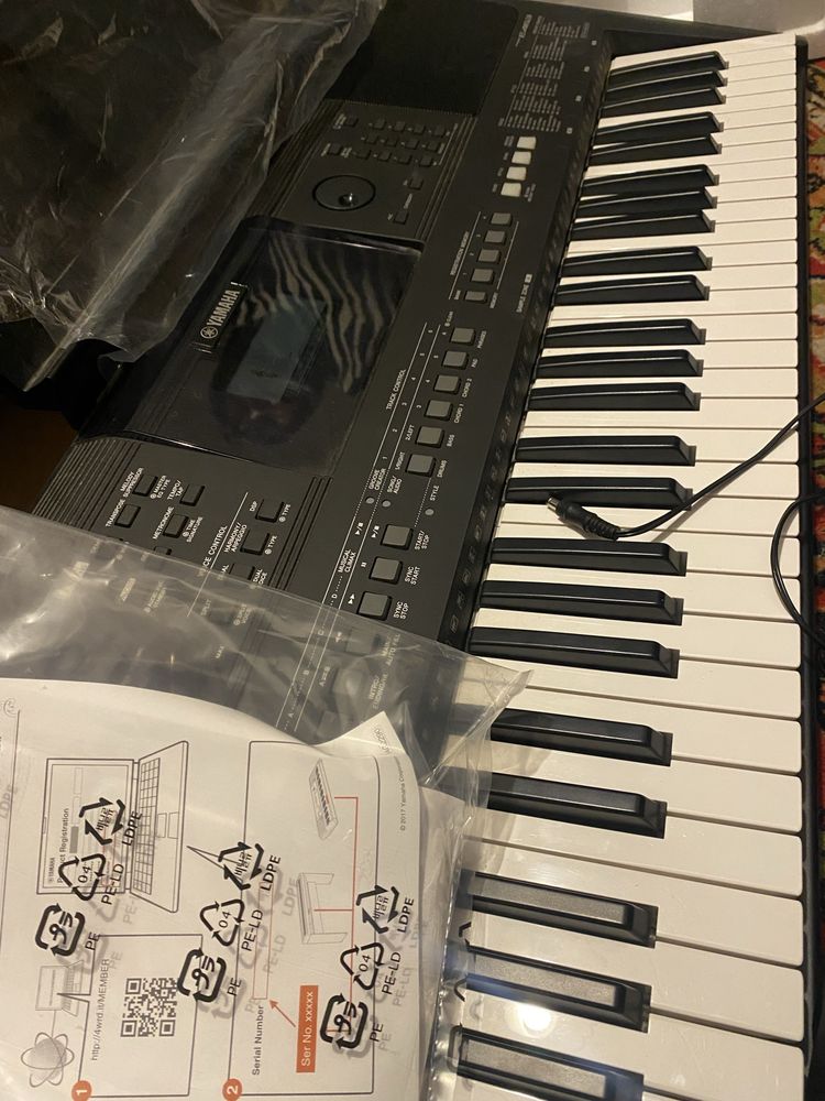 YAMAHA PSR-E463 Синтезатор
