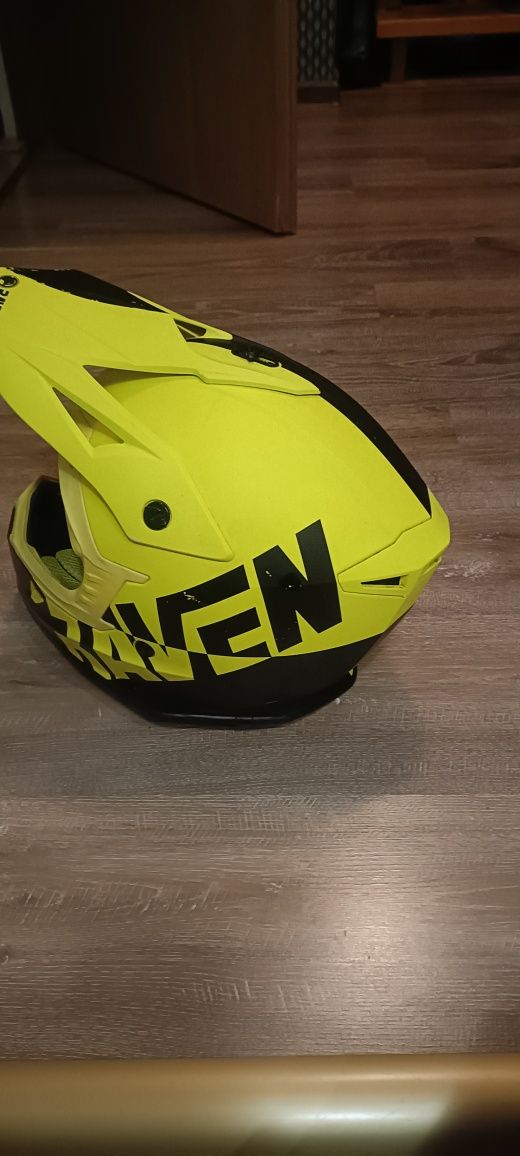 Kask na crossa raven L plus gogle