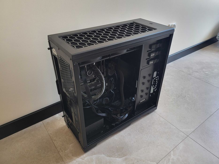 PC do gier Stacja robocza i9 13900k MSI 64GB RAM SSD 1TB Na Gwarancji