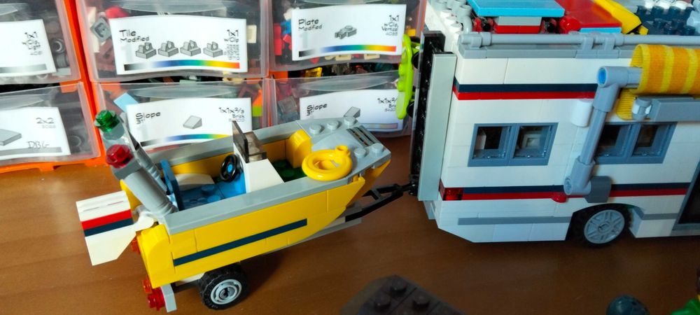 Lego creator 31052 Vacation Getaways