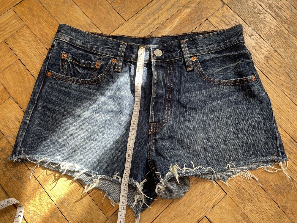 Szorty Levis 28 jeansowe model 501
