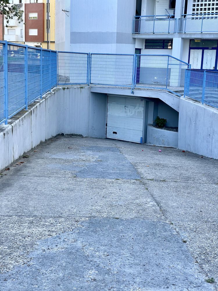 Garagem box no Alto do Seixalinho, Barreiro