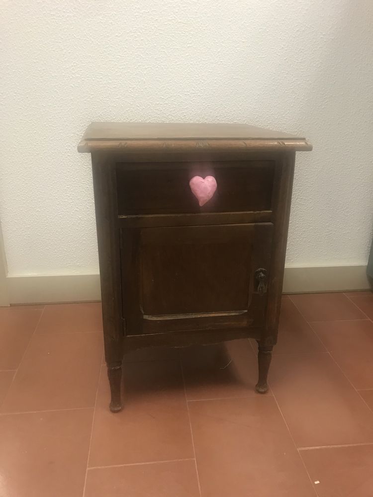 Mesa cabeceira vintage