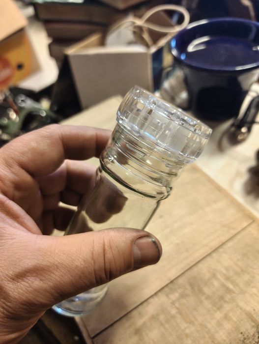 Młynek do ziół i przypraw.