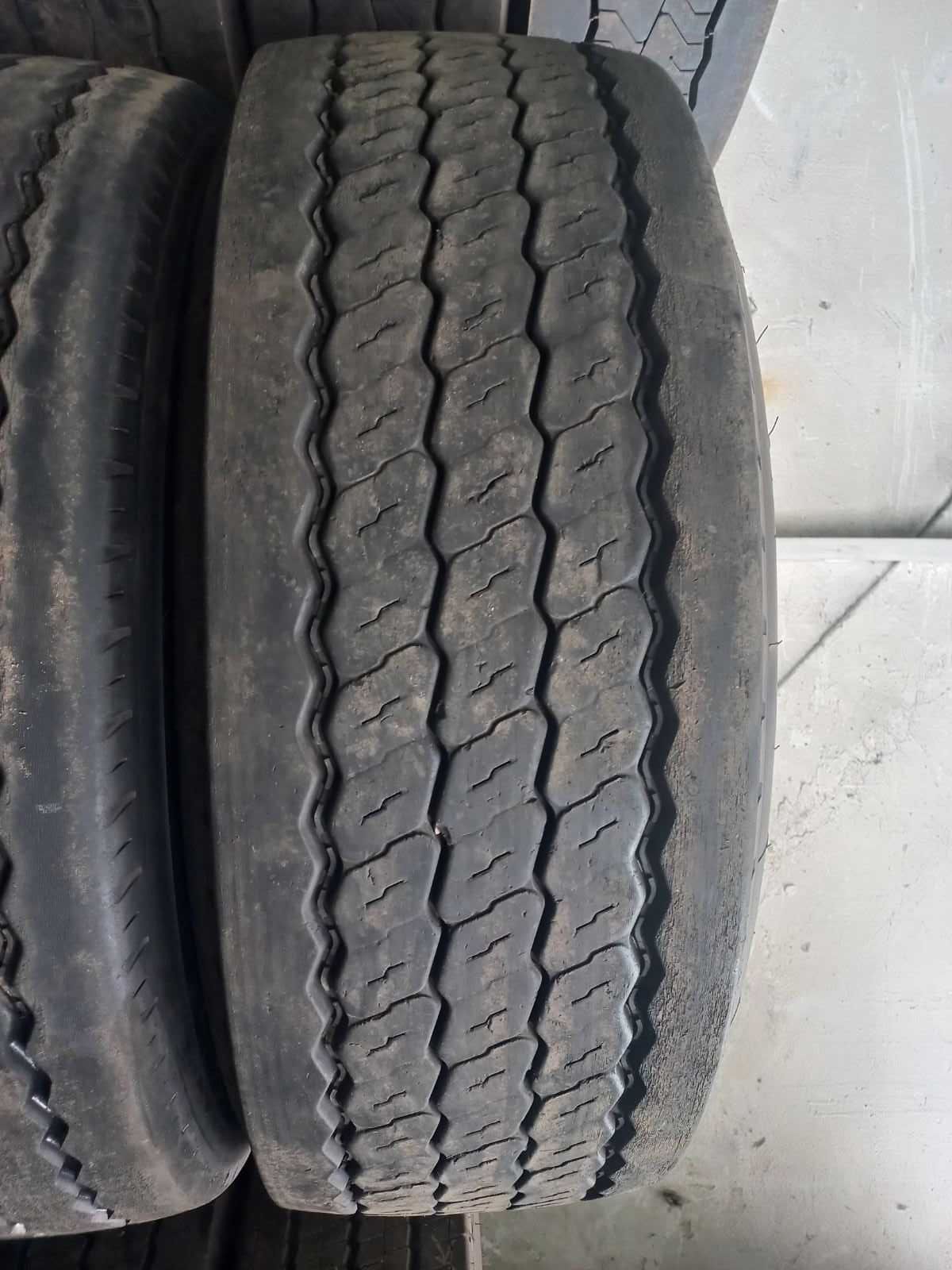Шина 385/65 R22.5 причіп резина майже НОВА після ремонту
