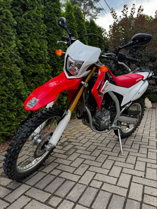 Honda CRF 250L  2014- użytkowana przez motocyklistkę - zarejestrowana