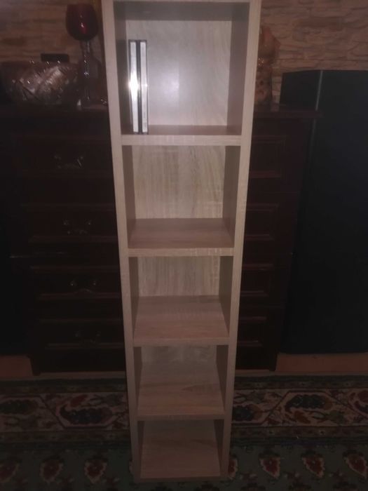 Sprzedam Półkę na CD