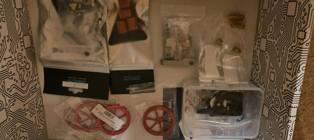 Ender 3 v2 + dodatki