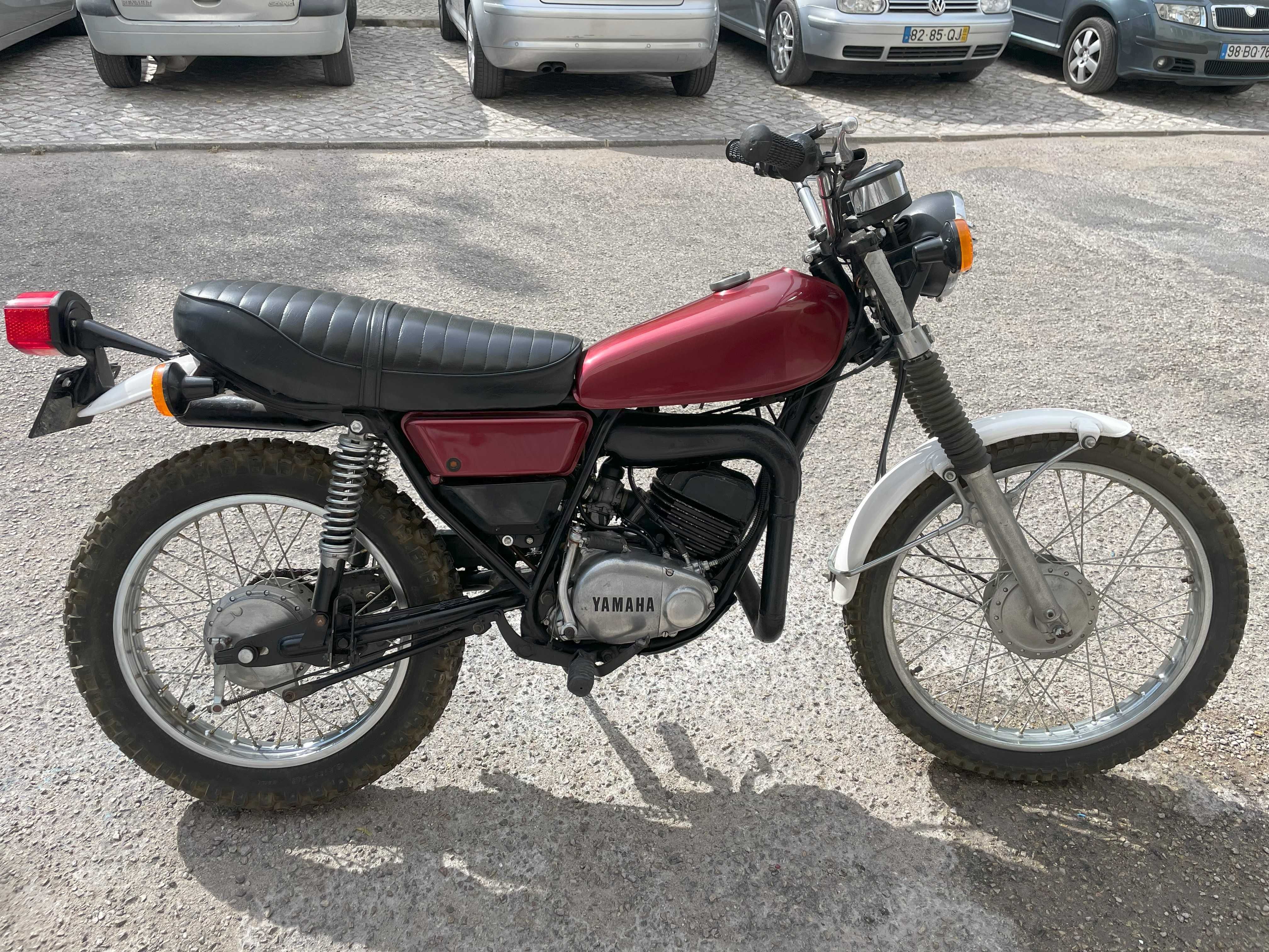 Moto Yamaha 125AT Enduro 1978