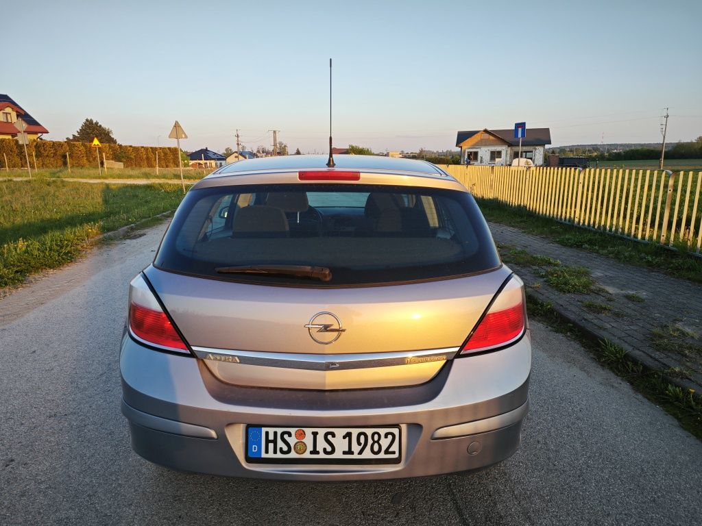 Opel Astra H 1.6 Sprowadzona Stan idealny Bez wkładu finansowego