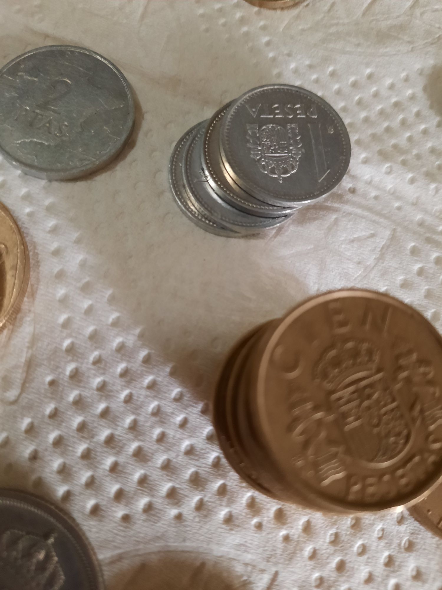60 Moedas espanholas Pesetas antigas variadas