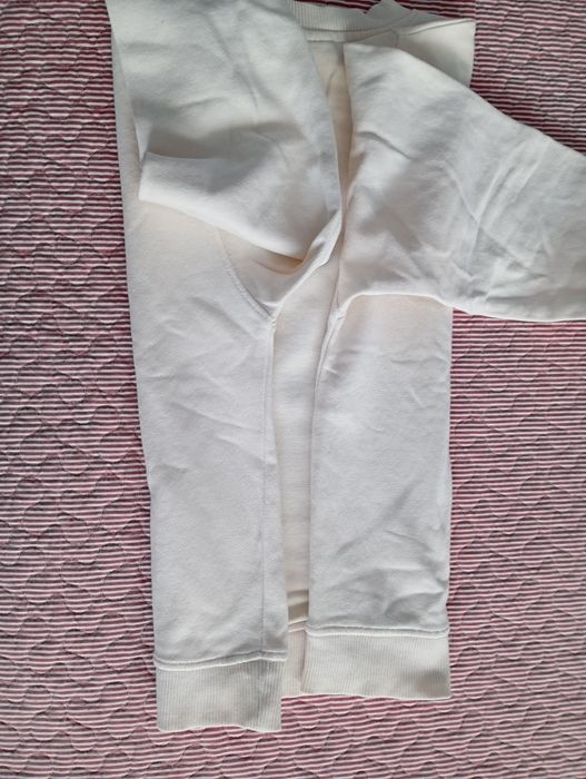 Camisola com letras zara