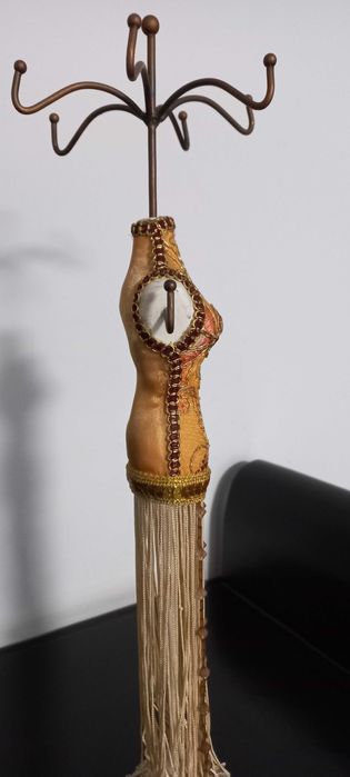 Stojak na biżuterię