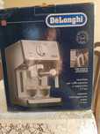 Ekspres ciśnieniowy kolbowy DeLonghi ECP 35.31