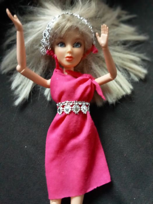 Lala dzidziuś kołysze się na boki i śpie wa polecam.