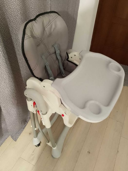 Fotelik do karmienia caretero bistro oddam