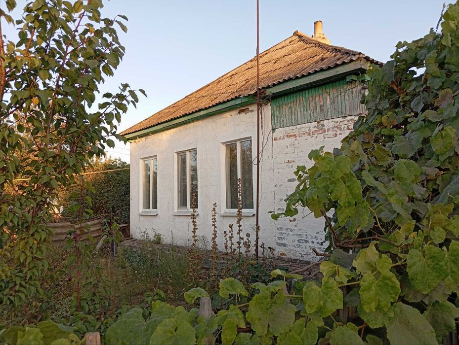 Будинок с.  Бригадирівка Ізюмський р-н