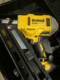 Gwoździarka DeWalt DCN692