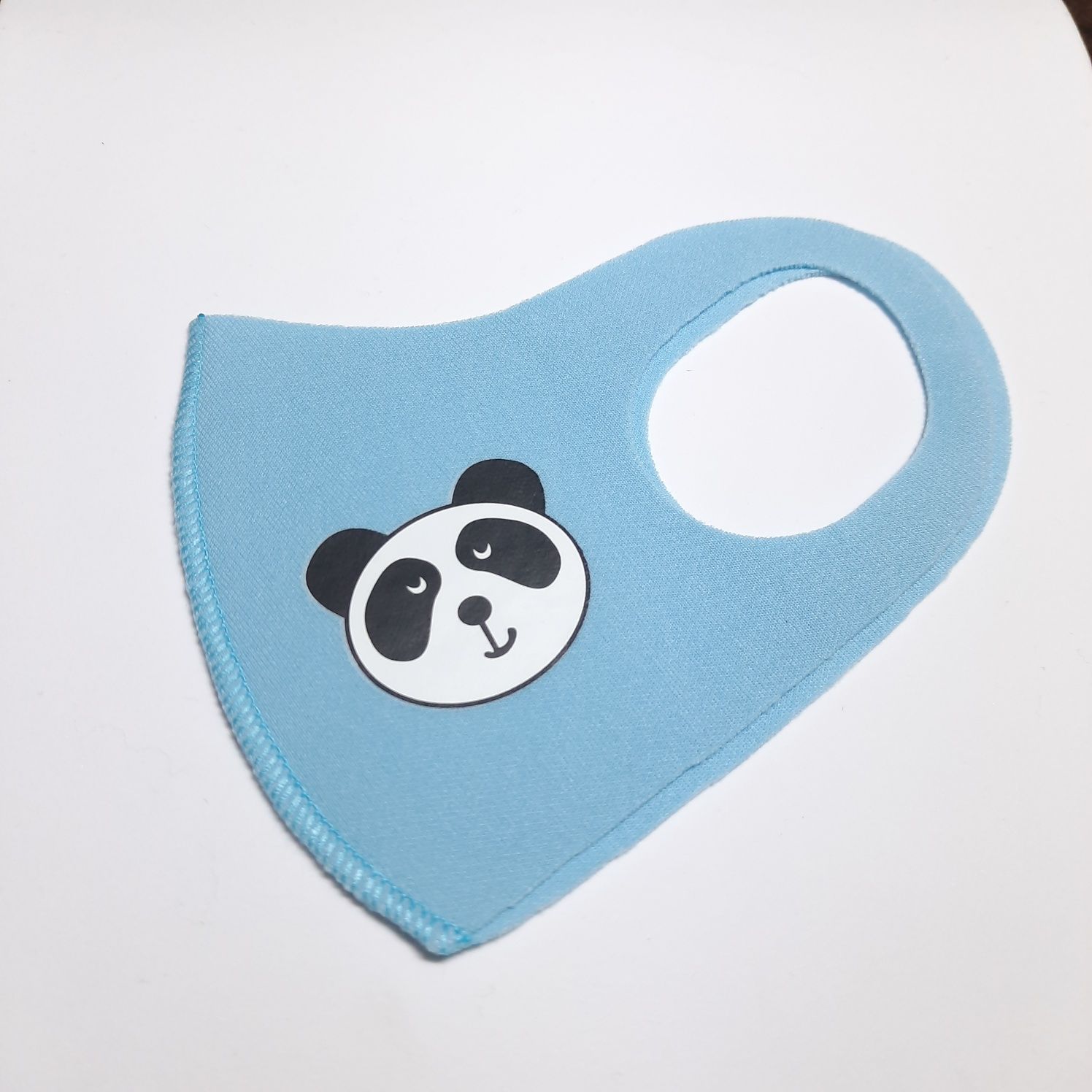 Детская маска голубого цвета с пандой