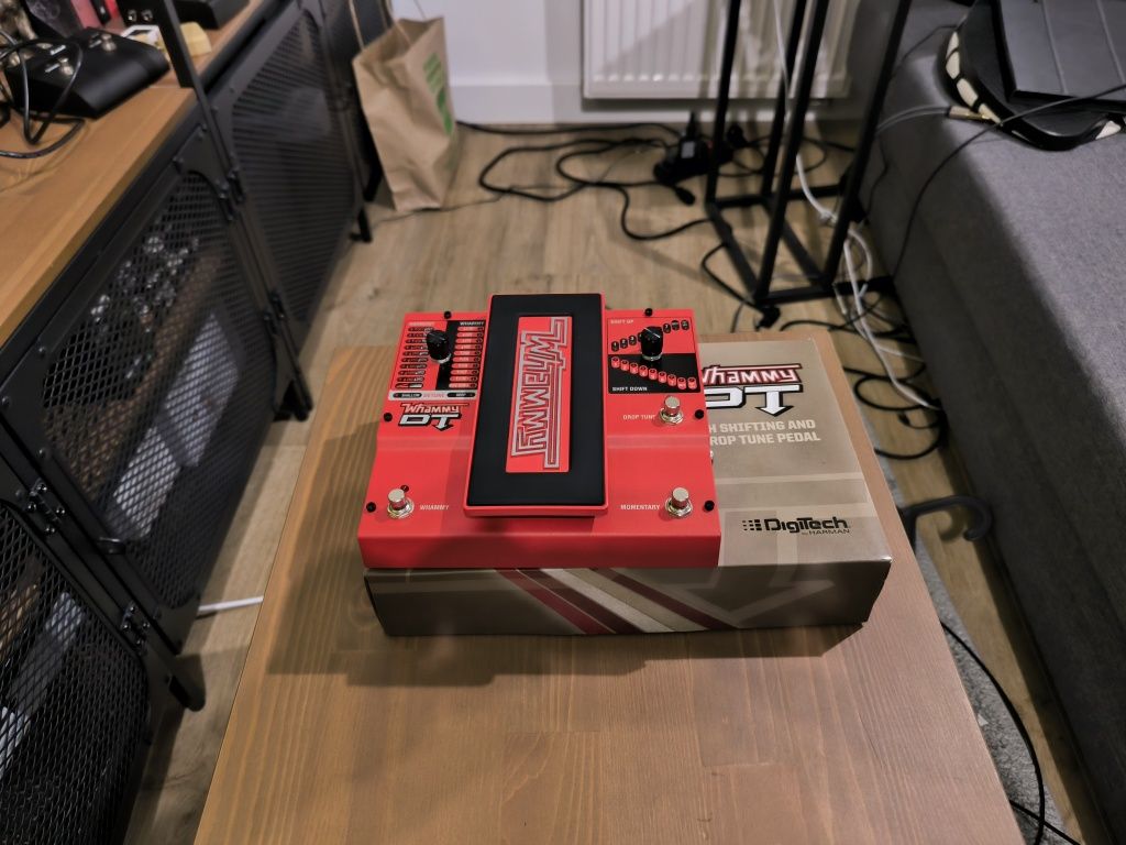 Digitech whammy DT , efekt gitarowy Zamiana