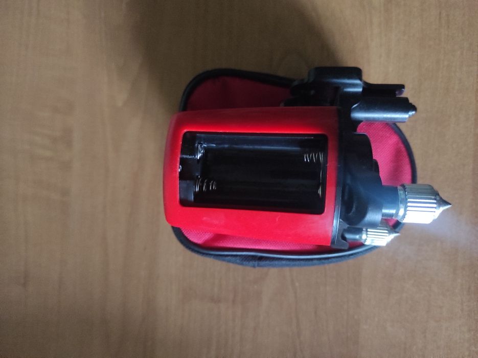 Лазерний рівень FC-435 самовирівнюючий.