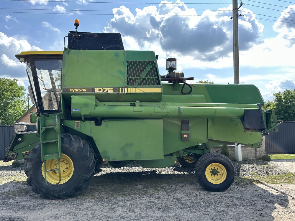 Комбайн john deere 1075 Hydro/4
