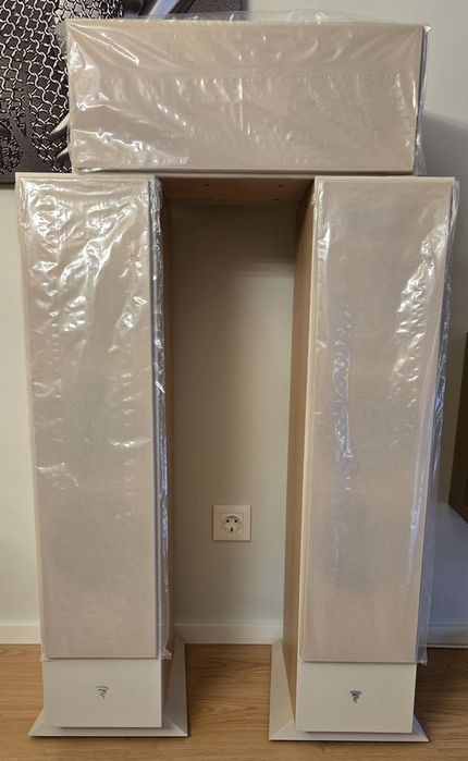 Colunas Focal Theva N°3 + Focal Theva Center em Carvalho