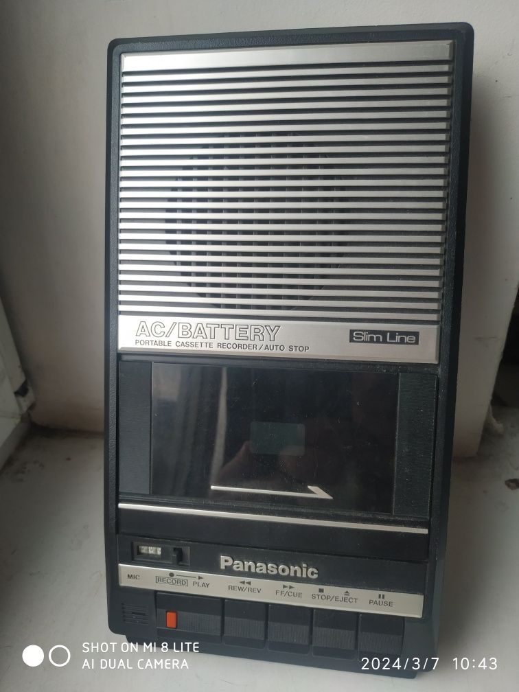 Продам кассетный магнитофон Panasonic