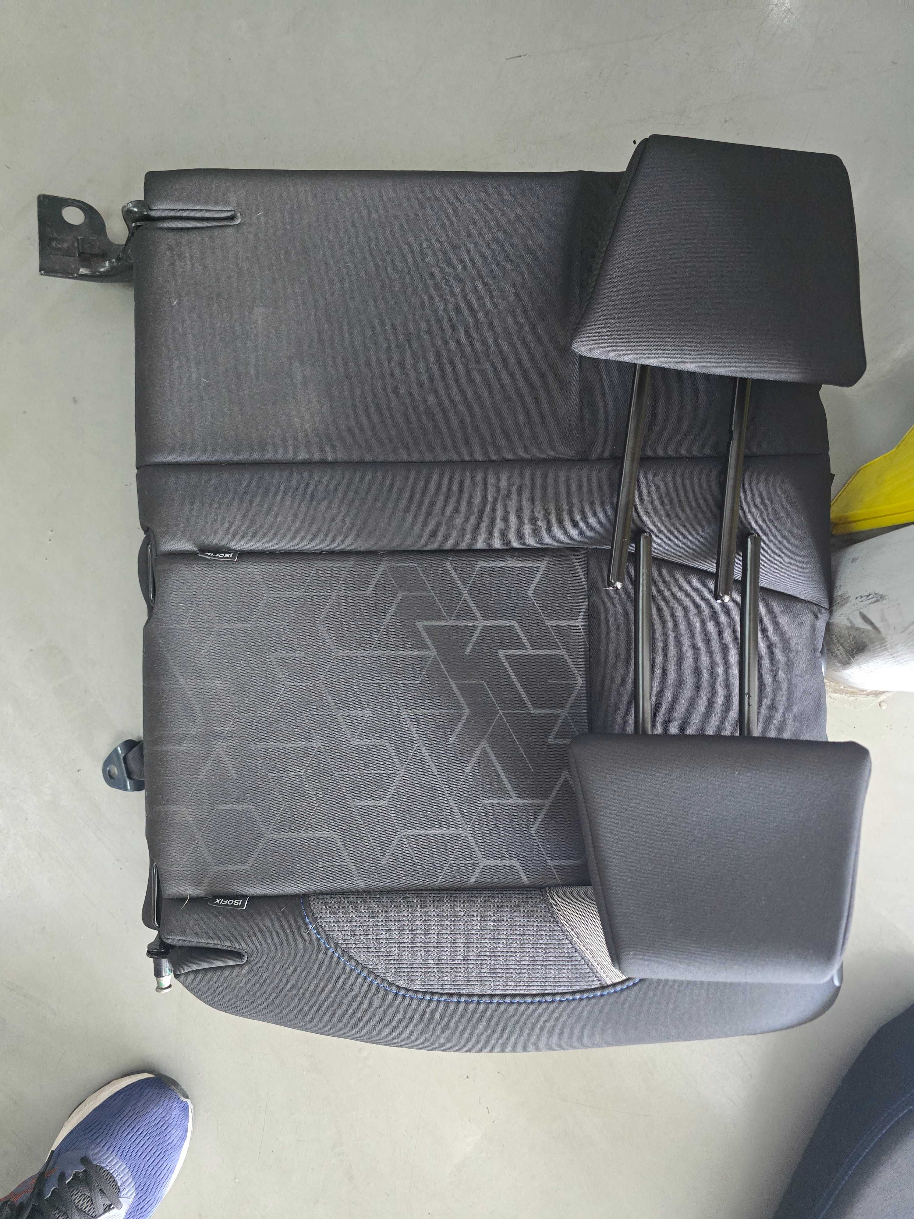 Banco traseiro esquerdo Peugeot 2008