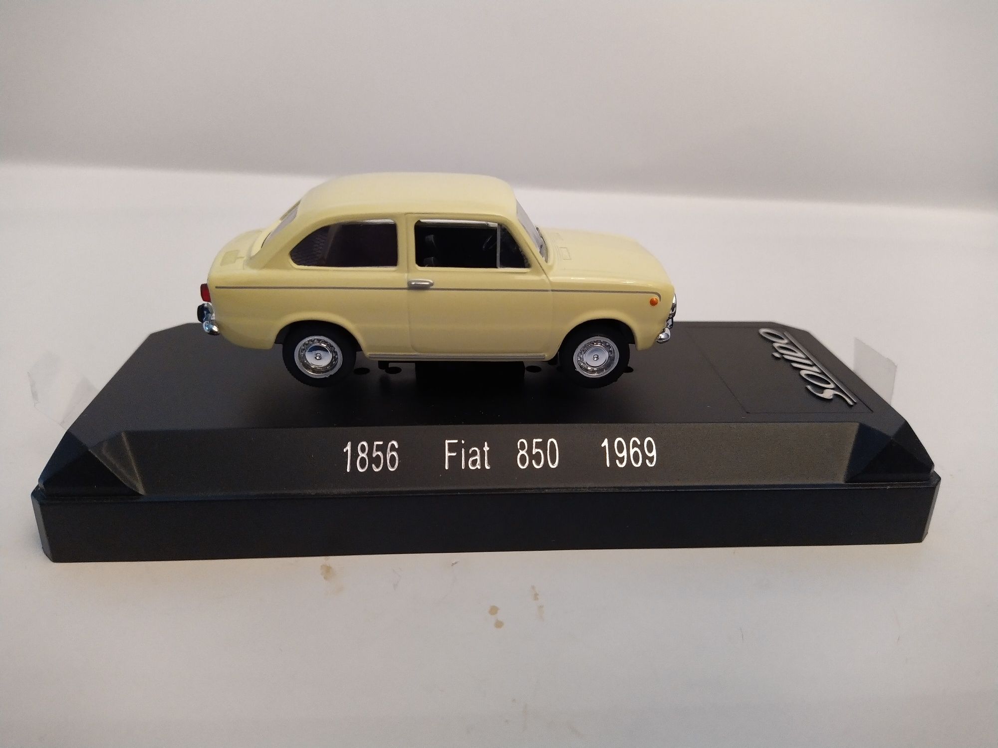 Fiat 850 Solido Skala 1:43