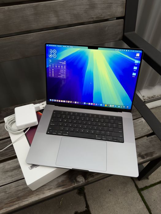 Macbook pro 16’ M1Pro 512ssd 90%