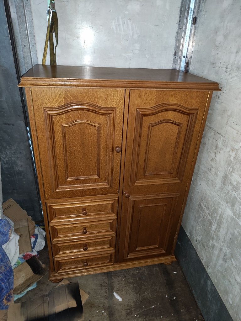 Komoda w stylu retro