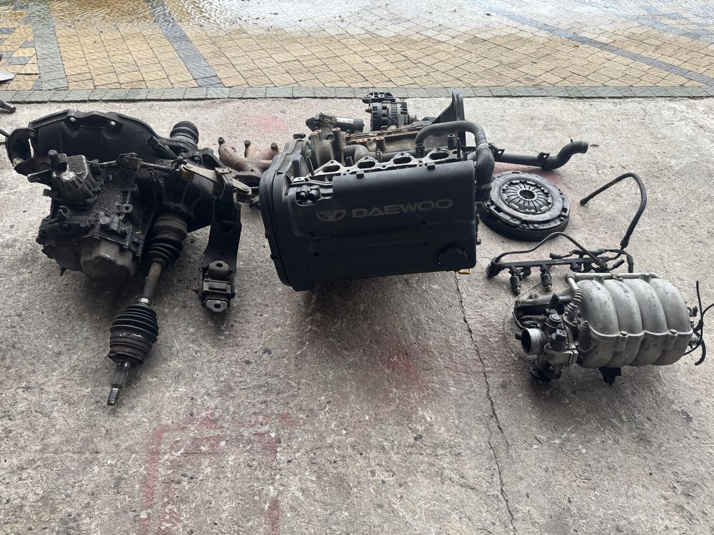 Двигун 1.5 до автомобіля Ланос в зборі.