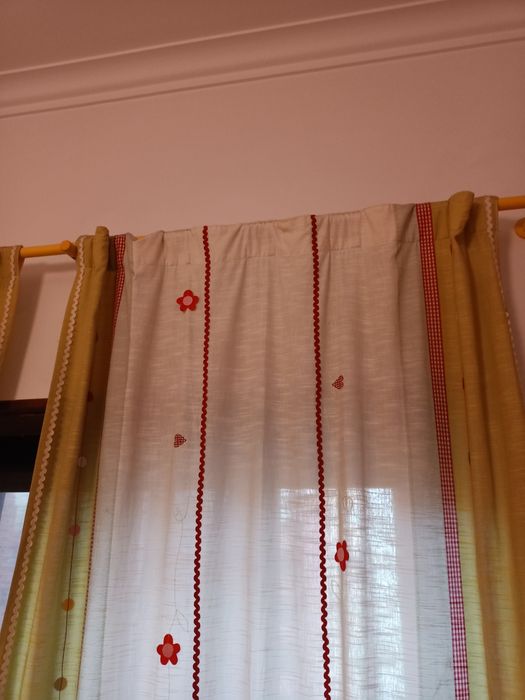 Cortinados de quarto criança